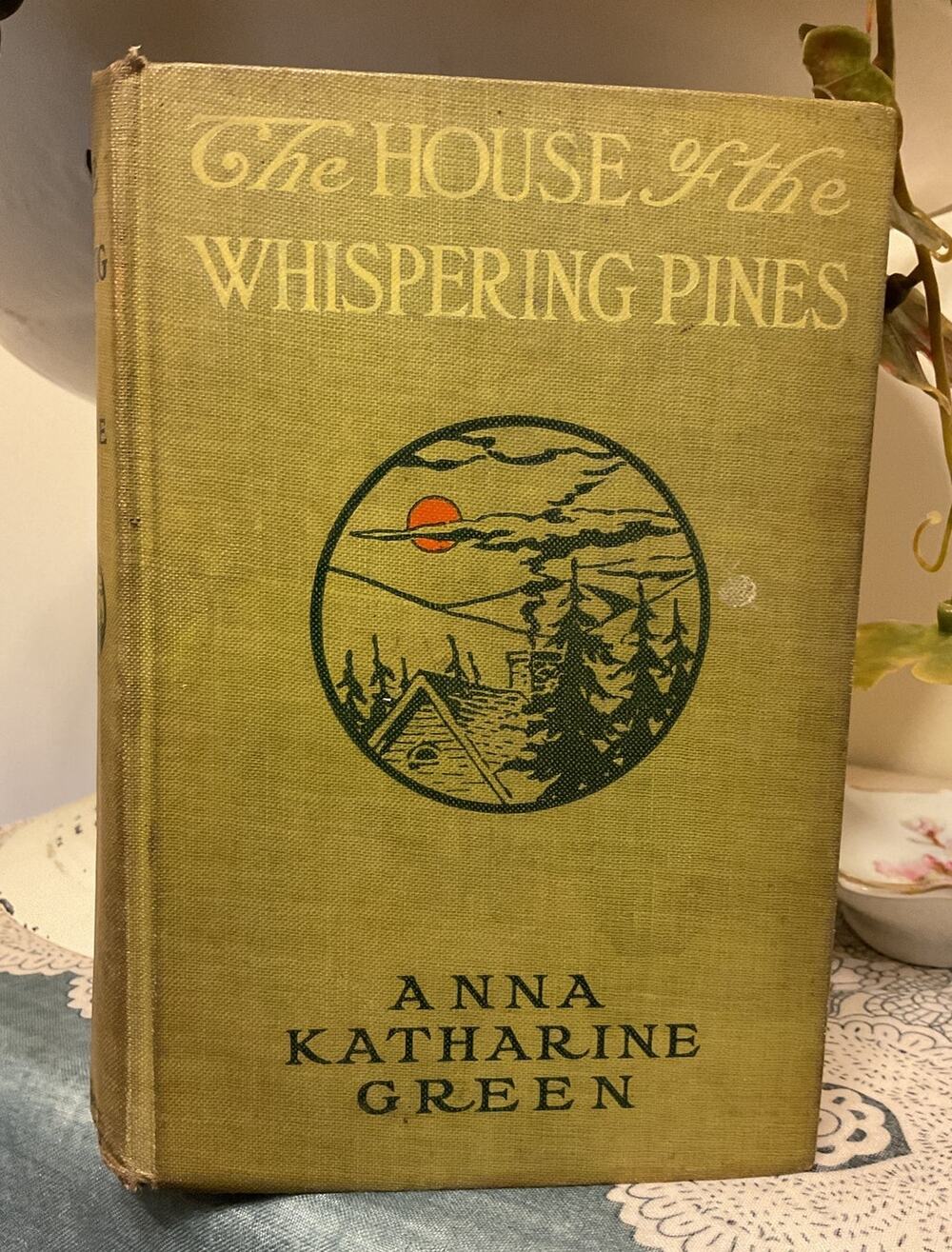 1910 The House of the Whispering Pines Knickerbocker Press